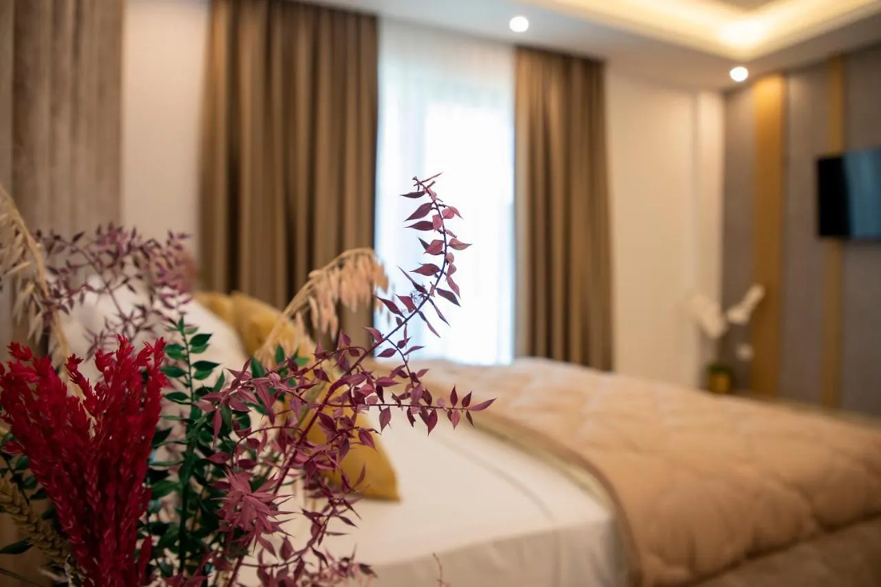 Tanushaj Beach Resort 4*, Shengjin Albania