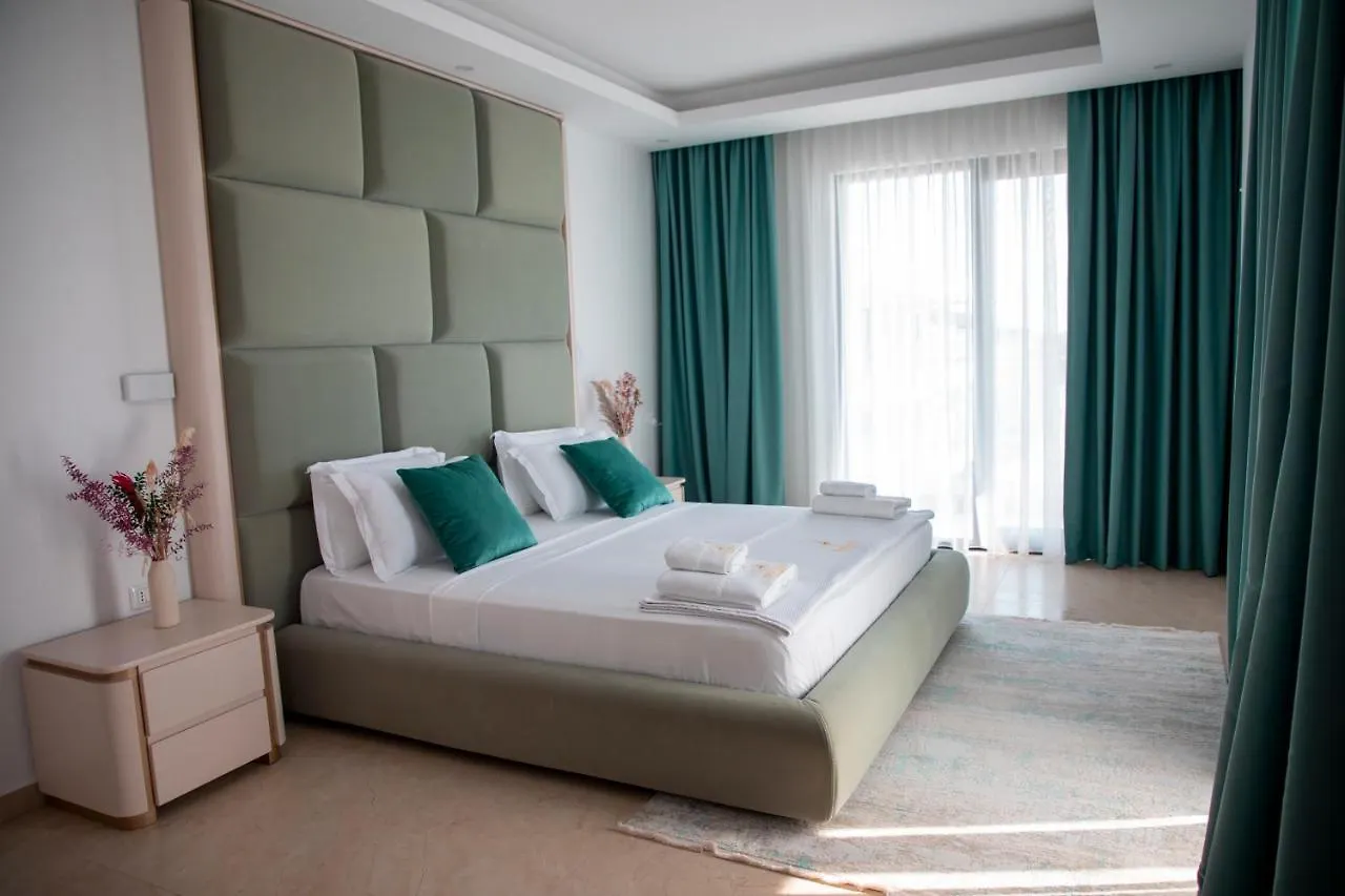 Hotel Tanushaj Beach Resort