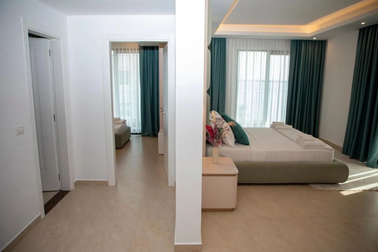 Hotel Tanushaj Beach Resort